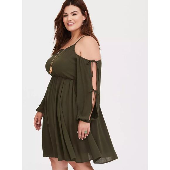 Torrid Dresses & Skirts - Torrid women’s skater dress cold shoulder gauze hunter Green fall goth plus Size